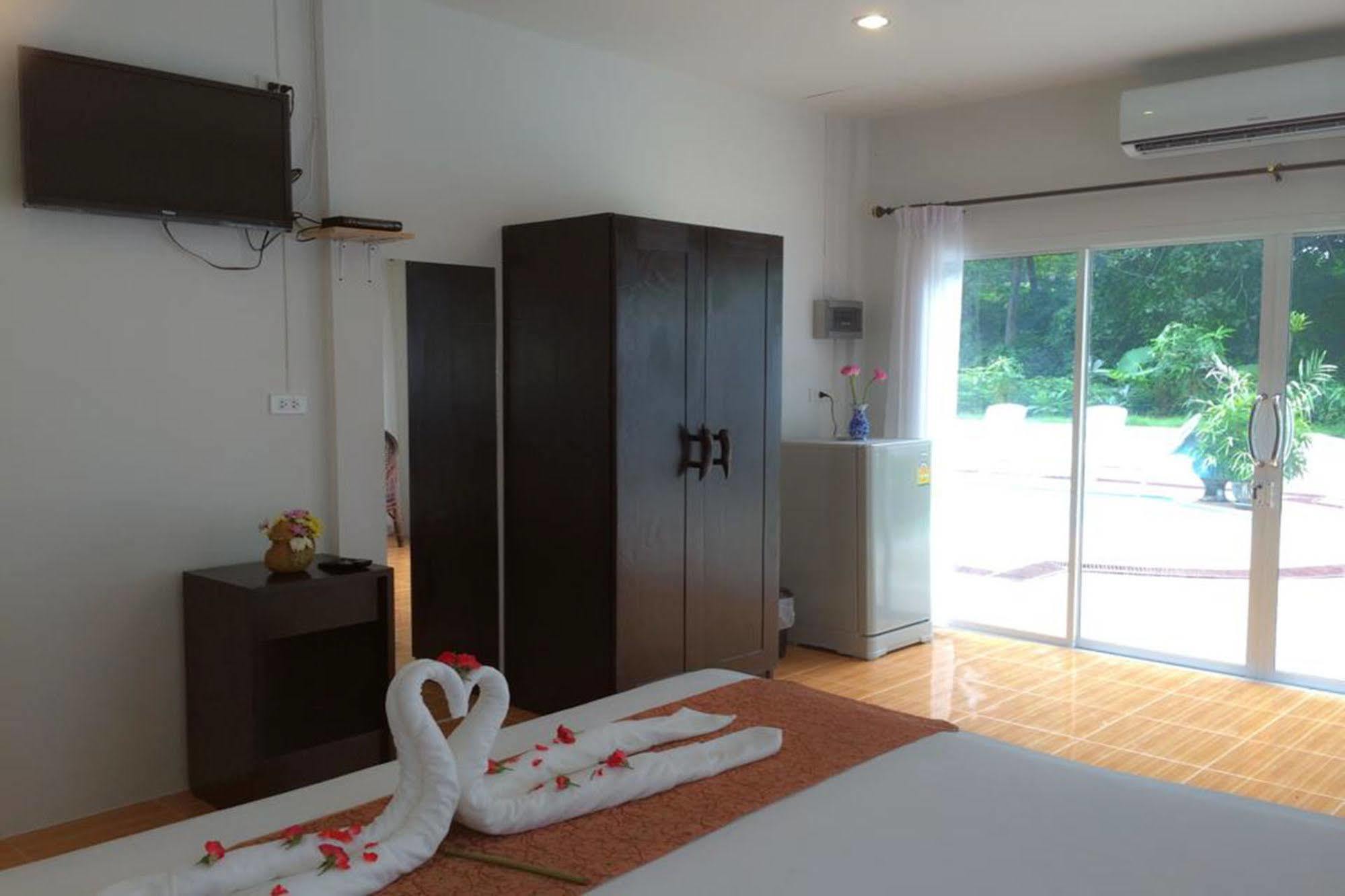 Smile World & Smile Home Rawai 外观 照片